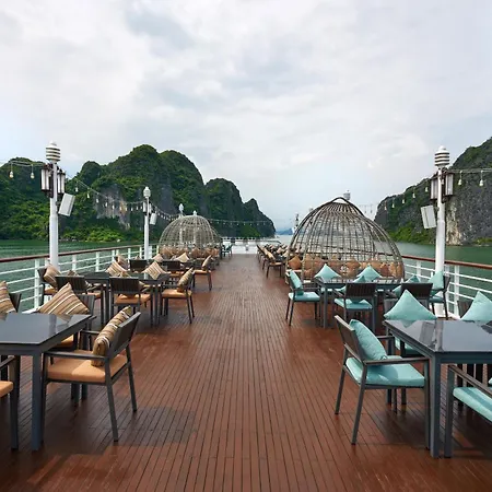 Paradise Suites Hotel Ha Long Exterior photo